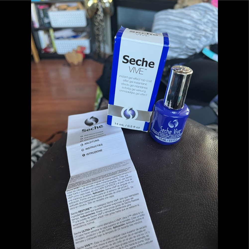 Seche VIVE Instant Gel Effect Top Coat 14ml.  Brand New!